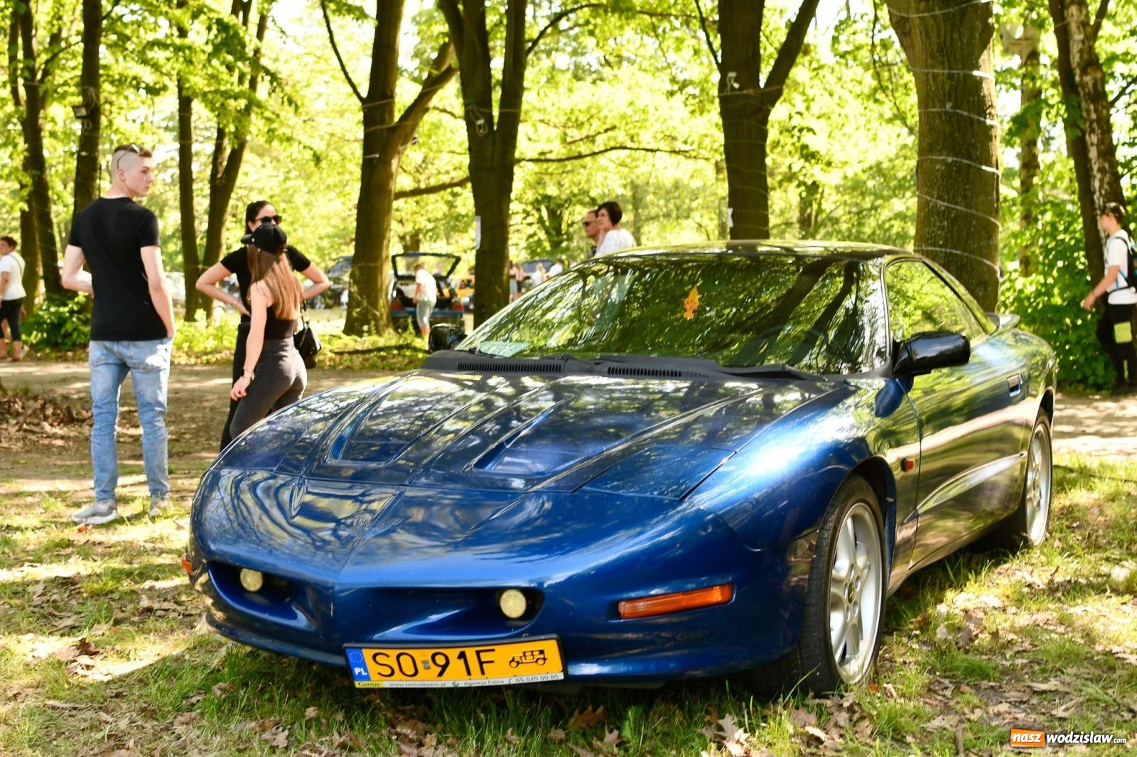 Zdjęcie w galerii na portalu naszwodzislaw.com: Tuningowane wozy na Magicznej Plaży w Bukowie [FOTO i WIDEO] wiadomości z regionu