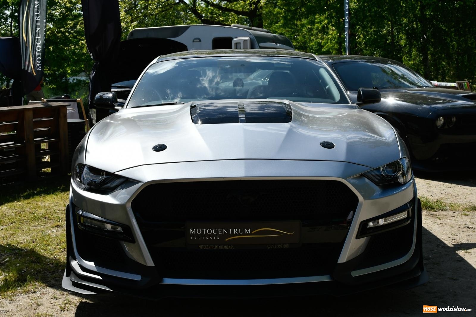 Zdjęcie w galerii na portalu naszwodzislaw.com: Tuningowane wozy na Magicznej Plaży w Bukowie [FOTO i WIDEO] wiadomości z regionu