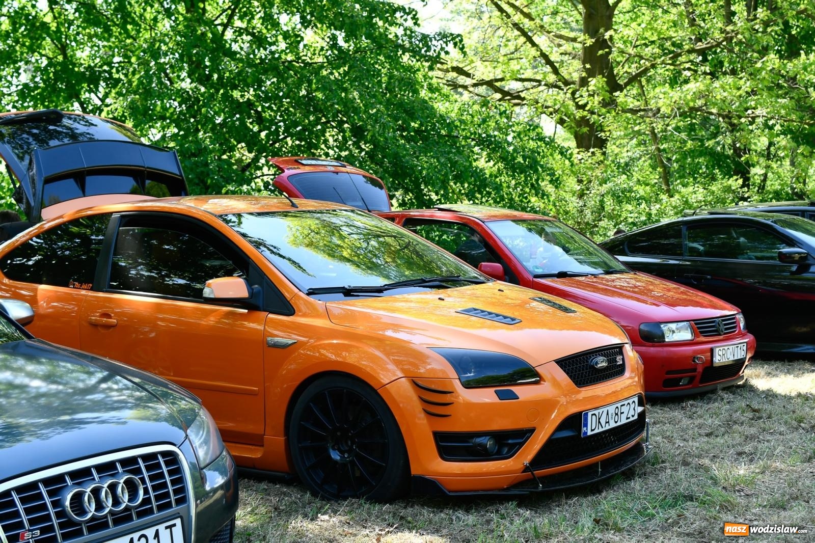 Zdjęcie w galerii na portalu naszwodzislaw.com: Tuningowane wozy na Magicznej Plaży w Bukowie [FOTO i WIDEO] wiadomości z regionu