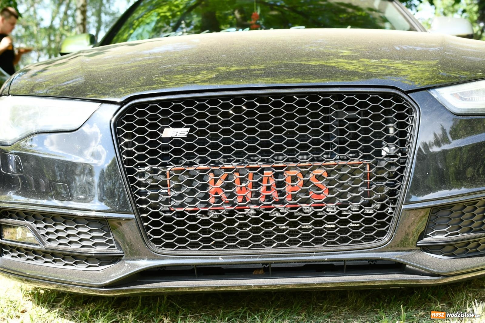 Zdjęcie w galerii na portalu naszwodzislaw.com: Tuningowane wozy na Magicznej Plaży w Bukowie [FOTO i WIDEO] wiadomości z regionu