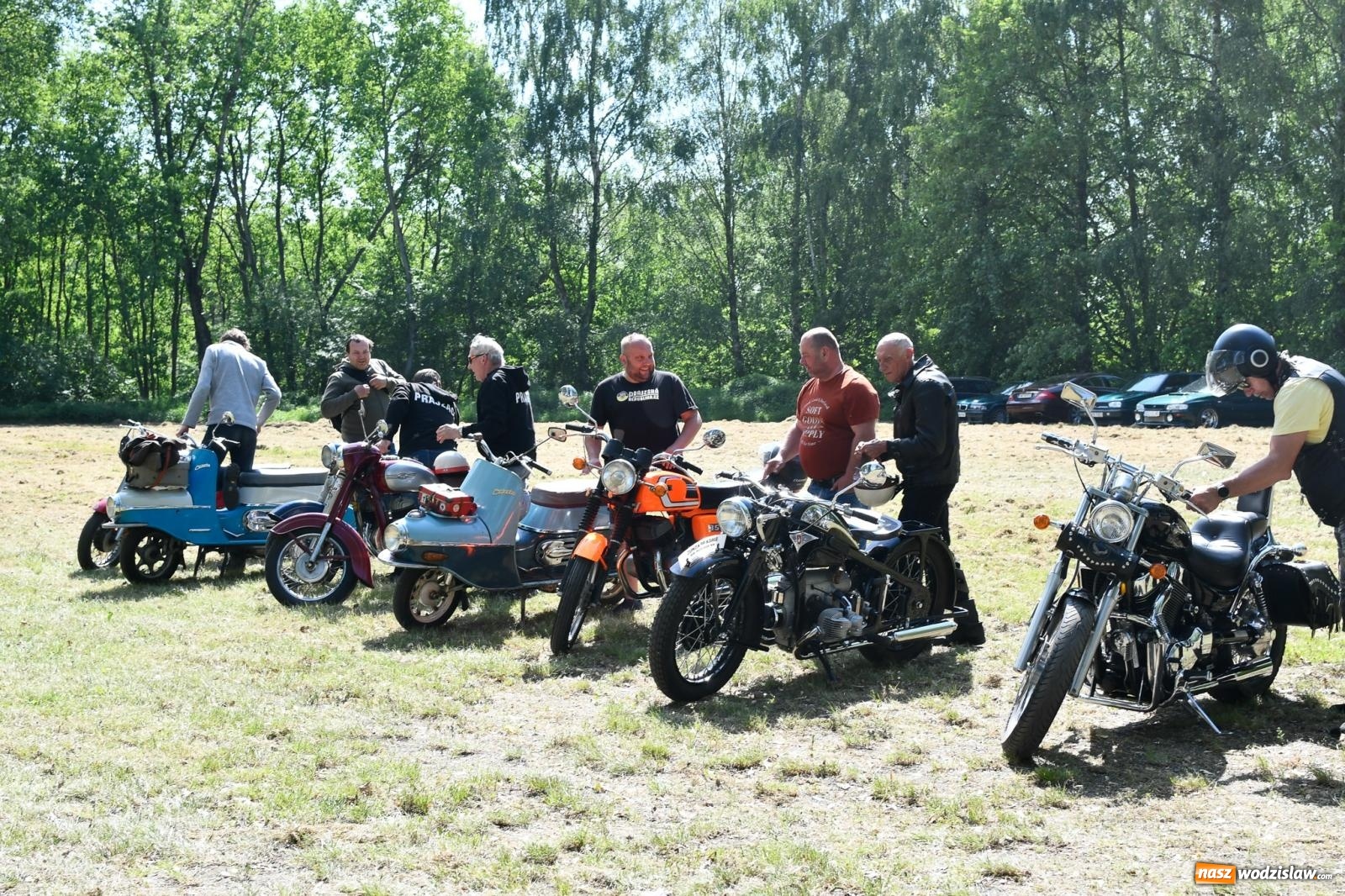 Zdjęcie w galerii na portalu naszwodzislaw.com: Tuningowane wozy na Magicznej Plaży w Bukowie [FOTO i WIDEO] wiadomości z regionu