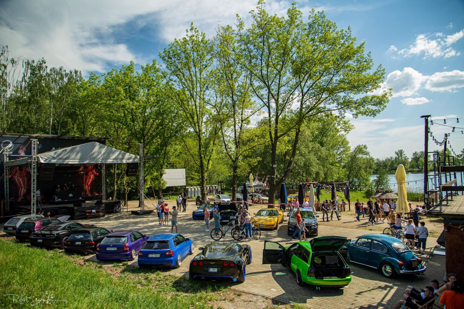 Zdjęcie w galerii na portalu naszwodzislaw.com: Petrol Beach - Zlot Samochodów Tuningowanych w Bukowie na bis! [FOTO] wiadomości z regionu