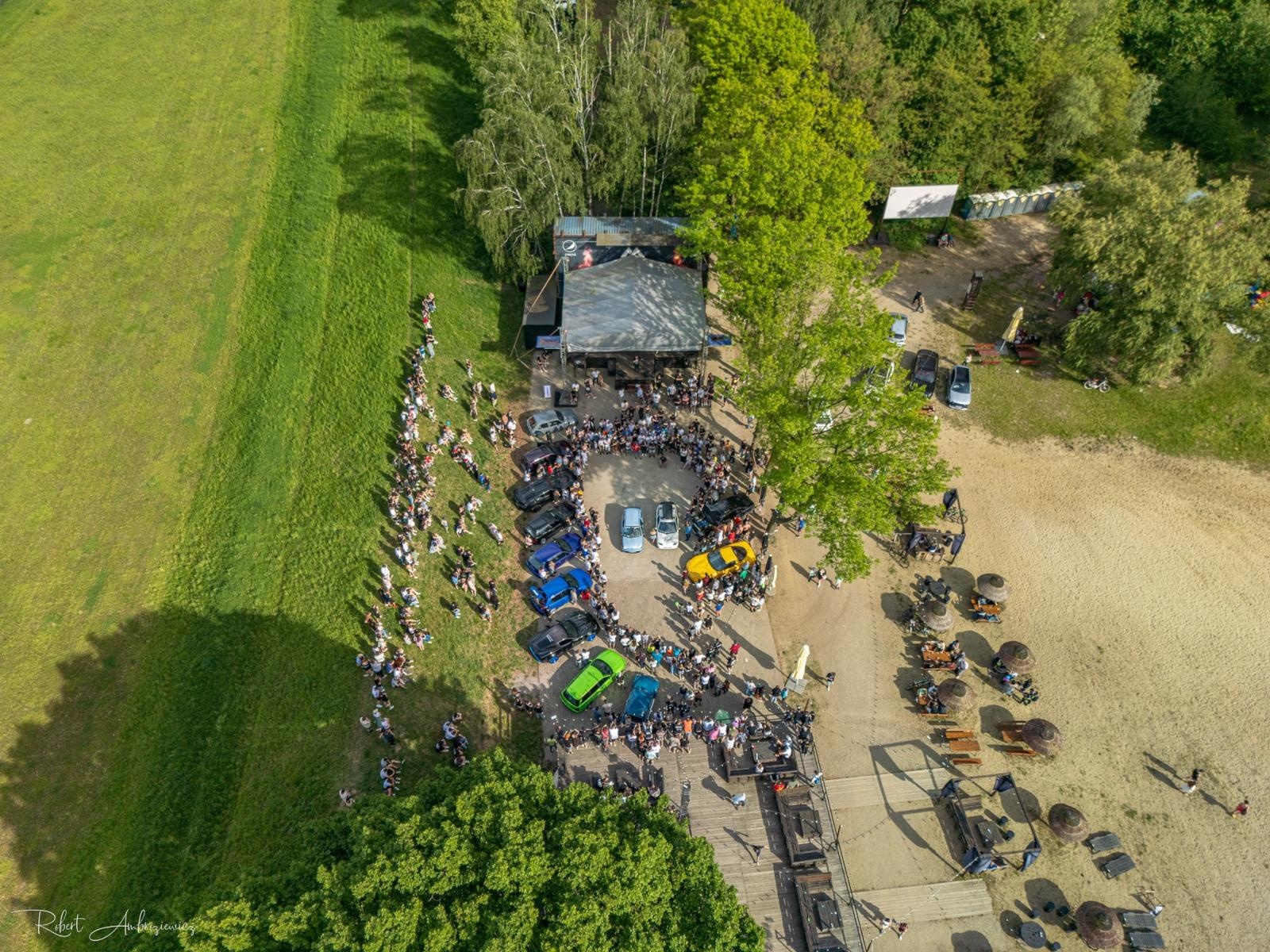 Zdjęcie w galerii na portalu naszwodzislaw.com: Petrol Beach - Zlot Samochodów Tuningowanych w Bukowie na bis! [FOTO] wiadomości z regionu
