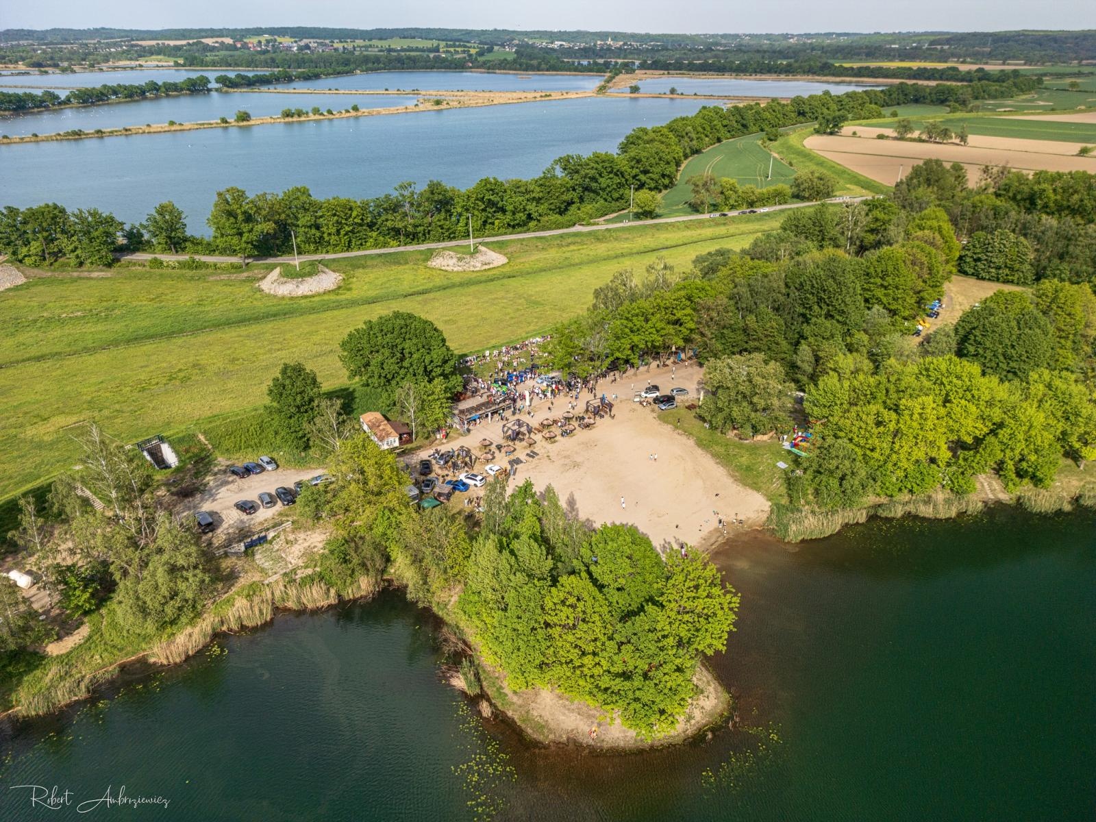 Zdjęcie w galerii na portalu naszwodzislaw.com: Petrol Beach - Zlot Samochodów Tuningowanych w Bukowie na bis! [FOTO] wiadomości z regionu