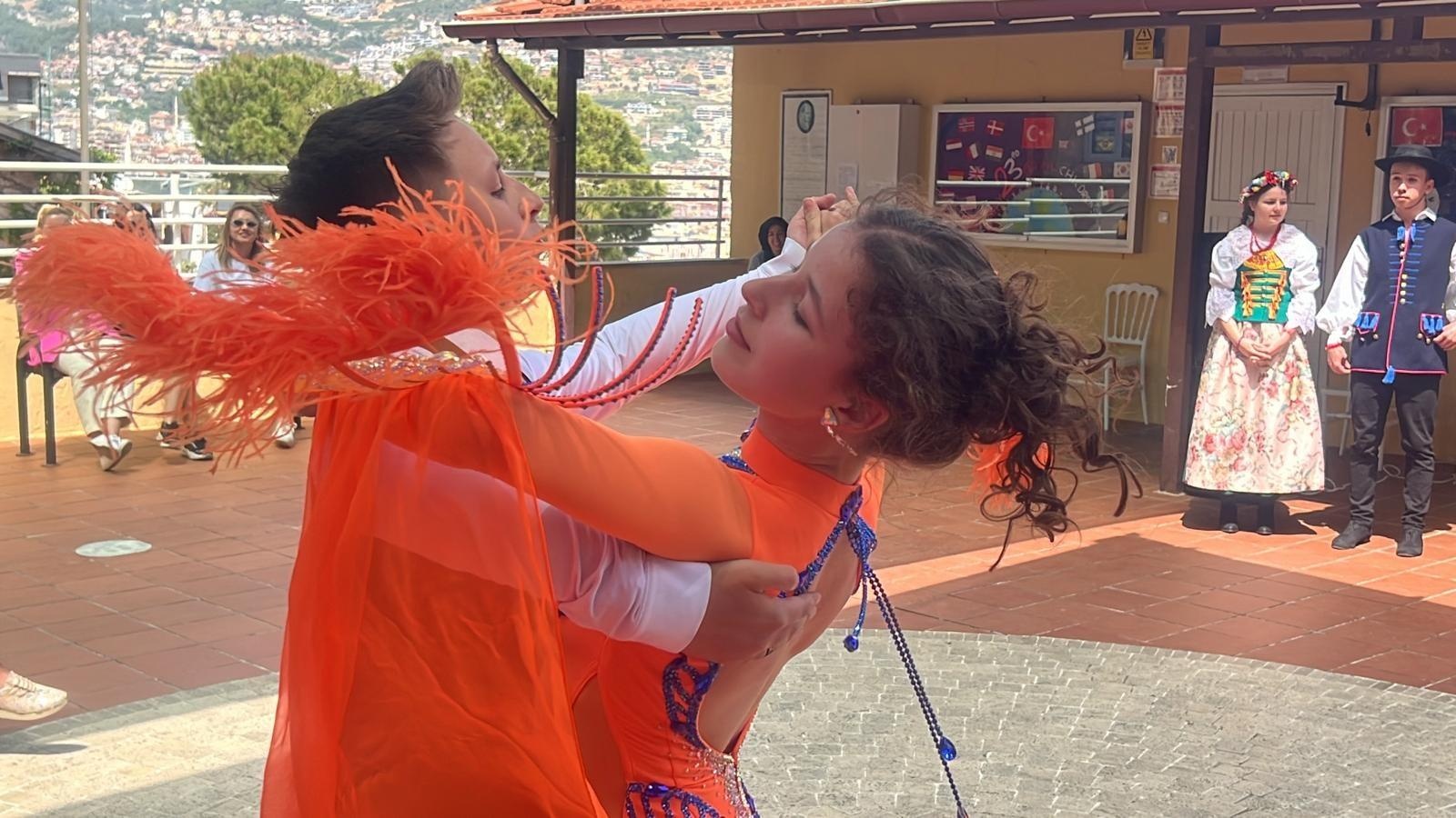 Zdjęcie w galerii na portalu naszwodzislaw.com: Uczniowie zawadzkiej szkoły z wizytą w słonecznej Alanyi [FOTO] wiadomości z regionu