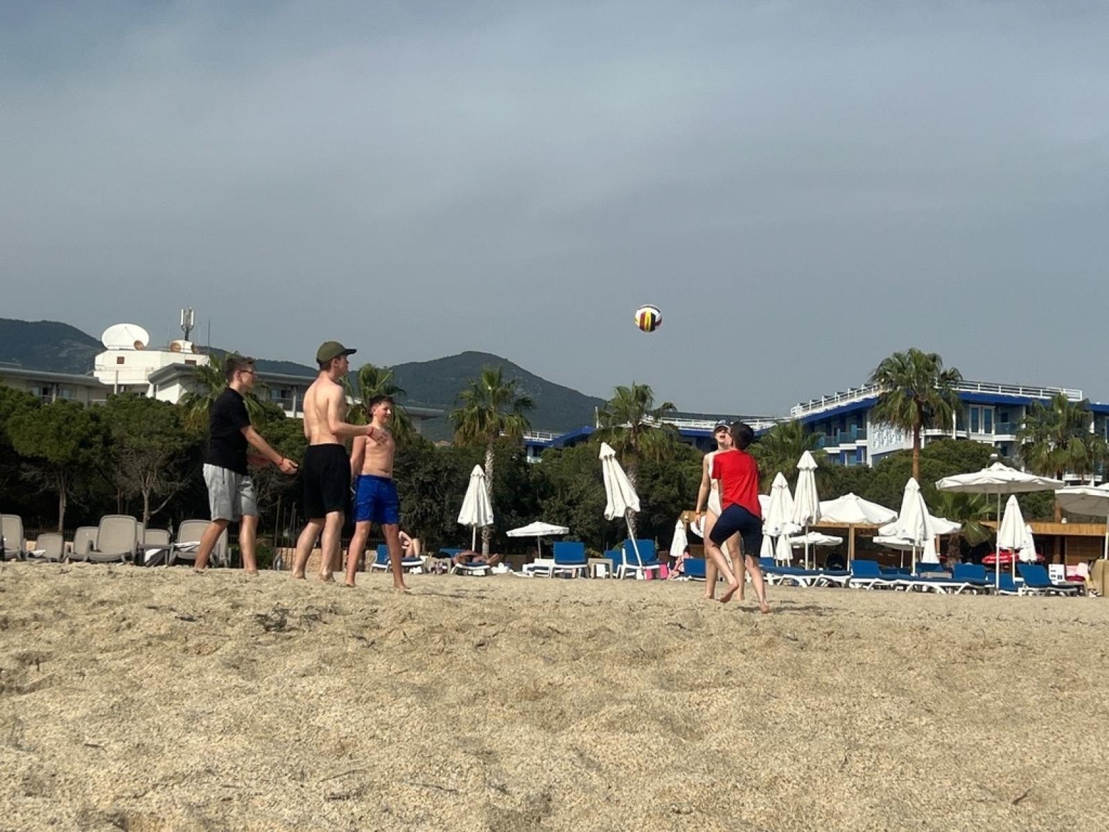 Zdjęcie w galerii na portalu naszwodzislaw.com: Uczniowie zawadzkiej szkoły z wizytą w słonecznej Alanyi [FOTO] wiadomości z regionu