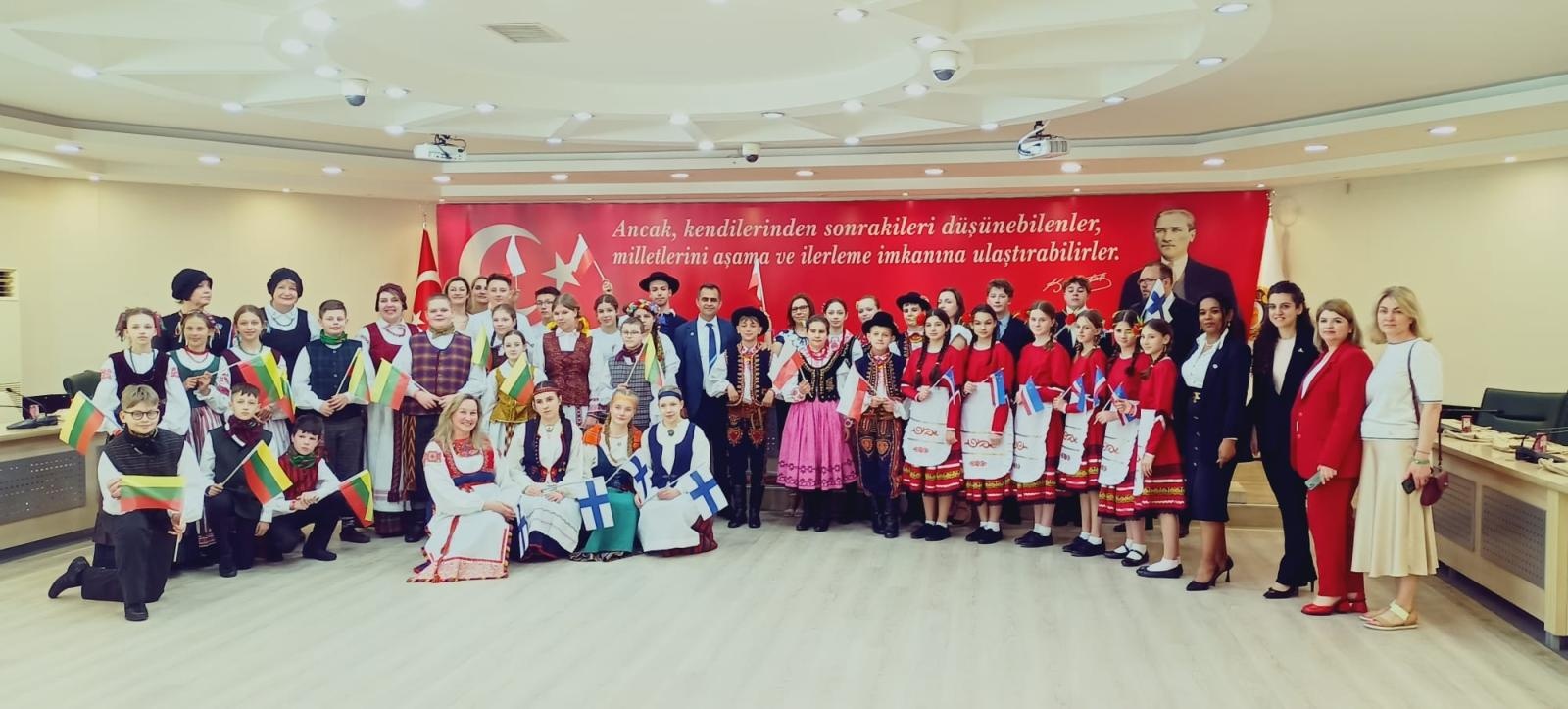 Zdjęcie w galerii na portalu naszwodzislaw.com: Uczniowie zawadzkiej szkoły z wizytą w słonecznej Alanyi [FOTO] wiadomości z regionu