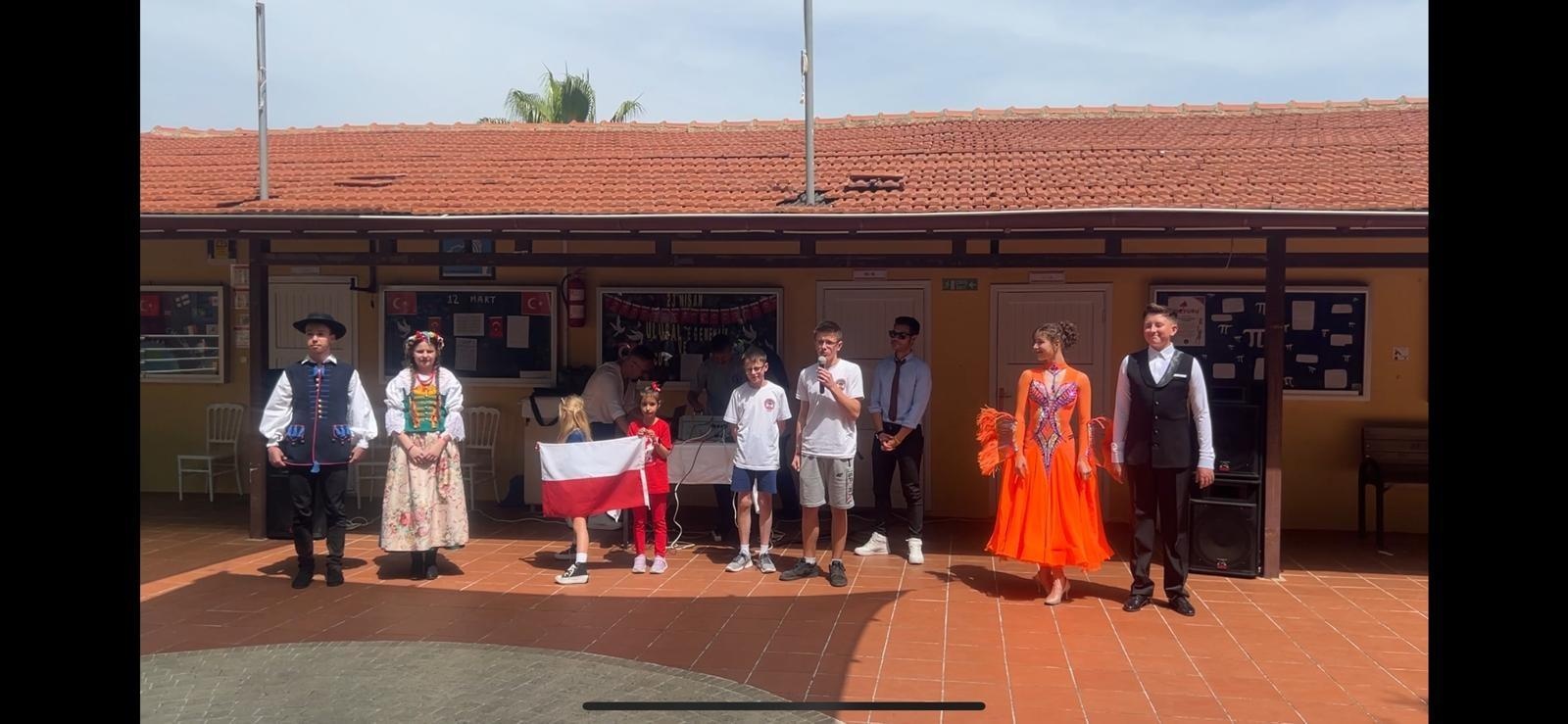 Zdjęcie w galerii na portalu naszwodzislaw.com: Uczniowie zawadzkiej szkoły z wizytą w słonecznej Alanyi [FOTO] wiadomości z regionu