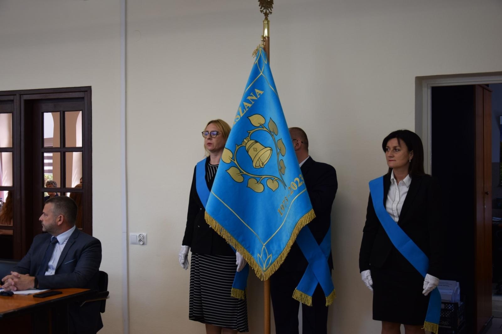 Zdjęcie w galerii na portalu naszwodzislaw.com: Po inauguracyjnej sesji nowej Rady Gminy Mszana [WIDEO] wiadomości z regionu