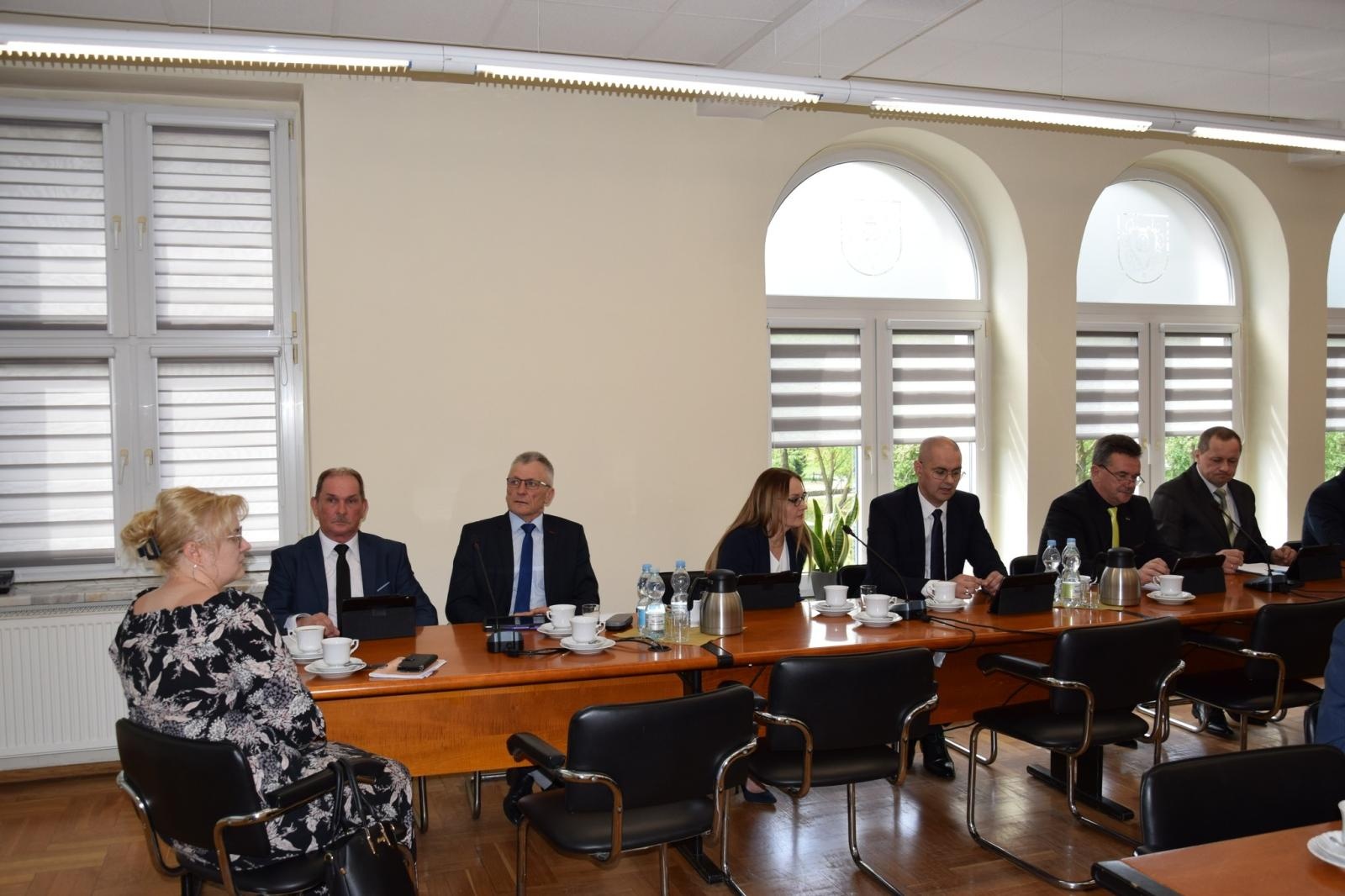 Zdjęcie w galerii na portalu naszwodzislaw.com: Po inauguracyjnej sesji nowej Rady Gminy Mszana [WIDEO] wiadomości z regionu