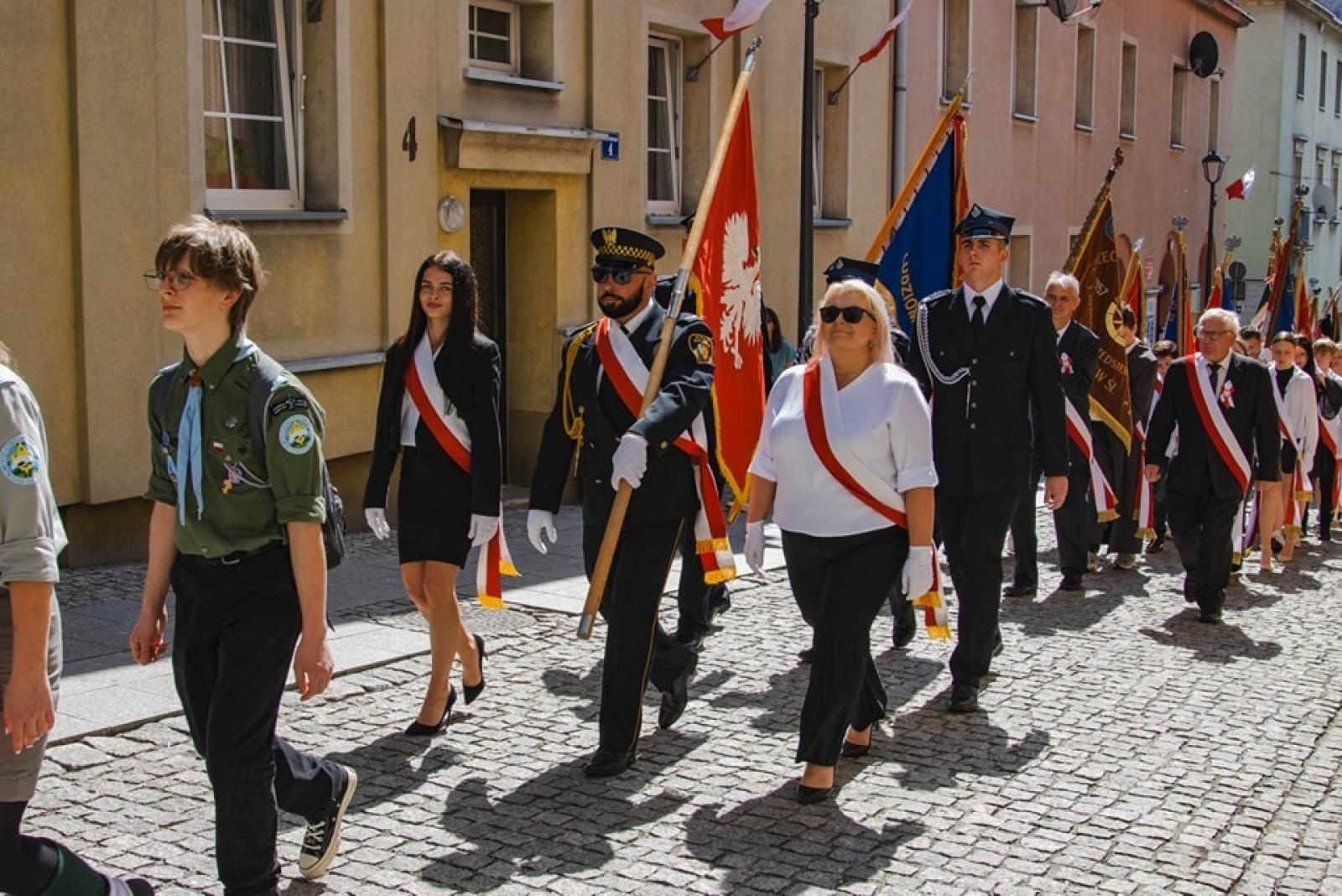 Zdjęcie w galerii na portalu naszwodzislaw.com: Majówka w Wodzisławiu Śląskim. Frekwencja dopisała [FOTO i WIDEO] wiadomości z regionu