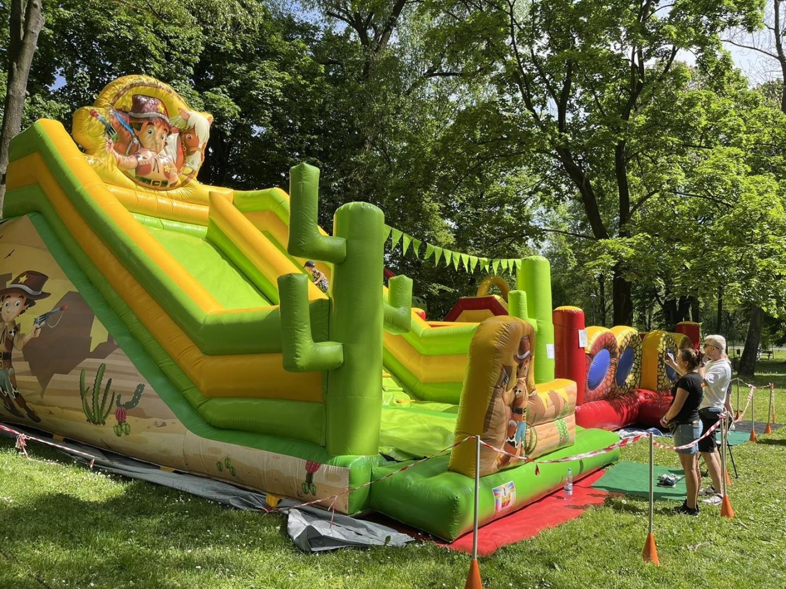 Zdjęcie w galerii na portalu naszwodzislaw.com: Majówka w Wodzisławiu Śląskim. Frekwencja dopisała [FOTO i WIDEO] wiadomości z regionu