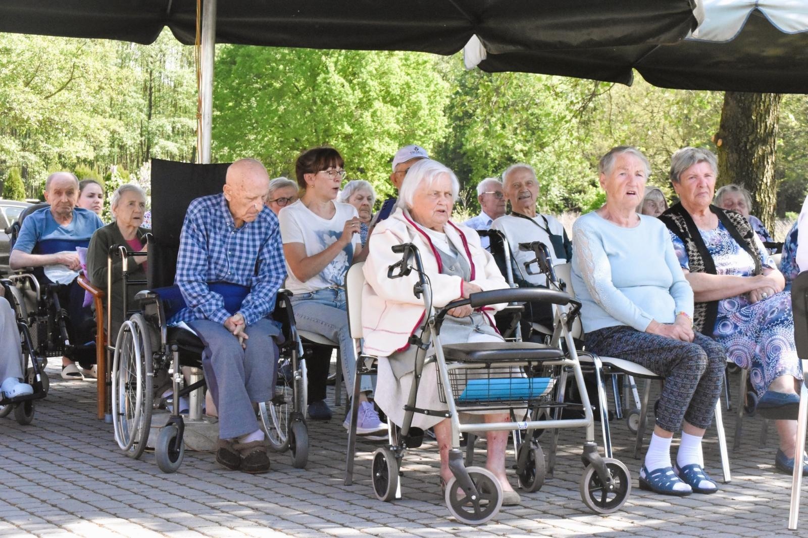 Zdjęcie w galerii na portalu naszwodzislaw.com: Procesja na otwarcie sezonu konnego w gminie Godów [FOTO] wiadomości z regionu