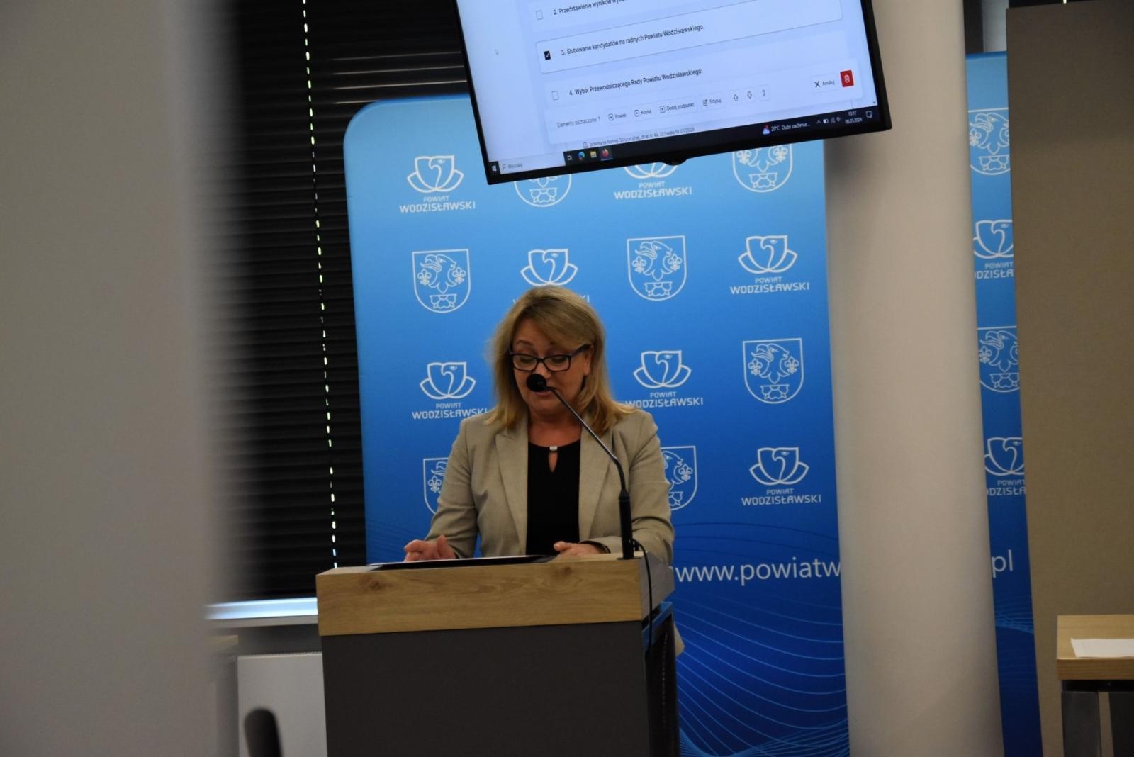 Zdjęcie w galerii na portalu naszwodzislaw.com: Zarząd Powiatu Wodzisławskiego siódmej kadencji wybrany wiadomości z regionu