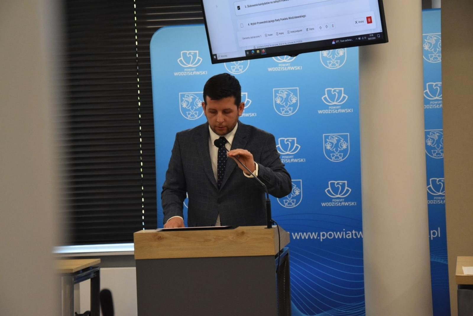 Zdjęcie w galerii na portalu naszwodzislaw.com: Zarząd Powiatu Wodzisławskiego siódmej kadencji wybrany wiadomości z regionu