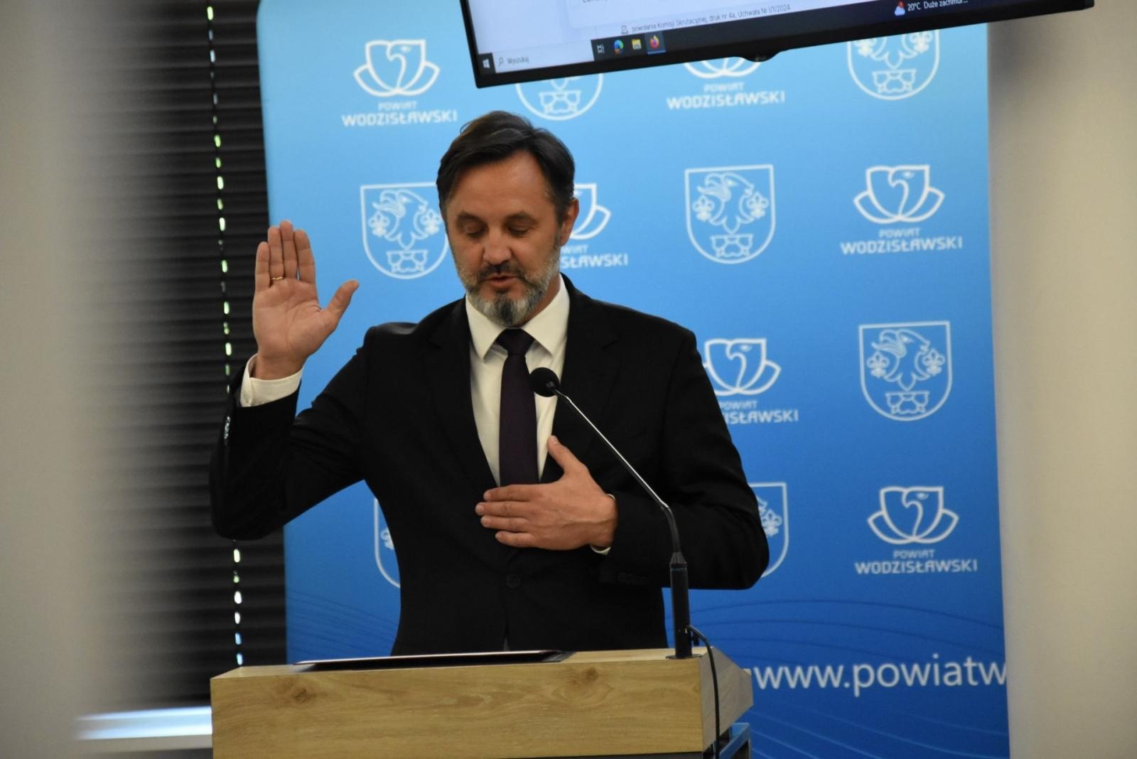 Zdjęcie w galerii na portalu naszwodzislaw.com: Zarząd Powiatu Wodzisławskiego siódmej kadencji wybrany wiadomości z regionu