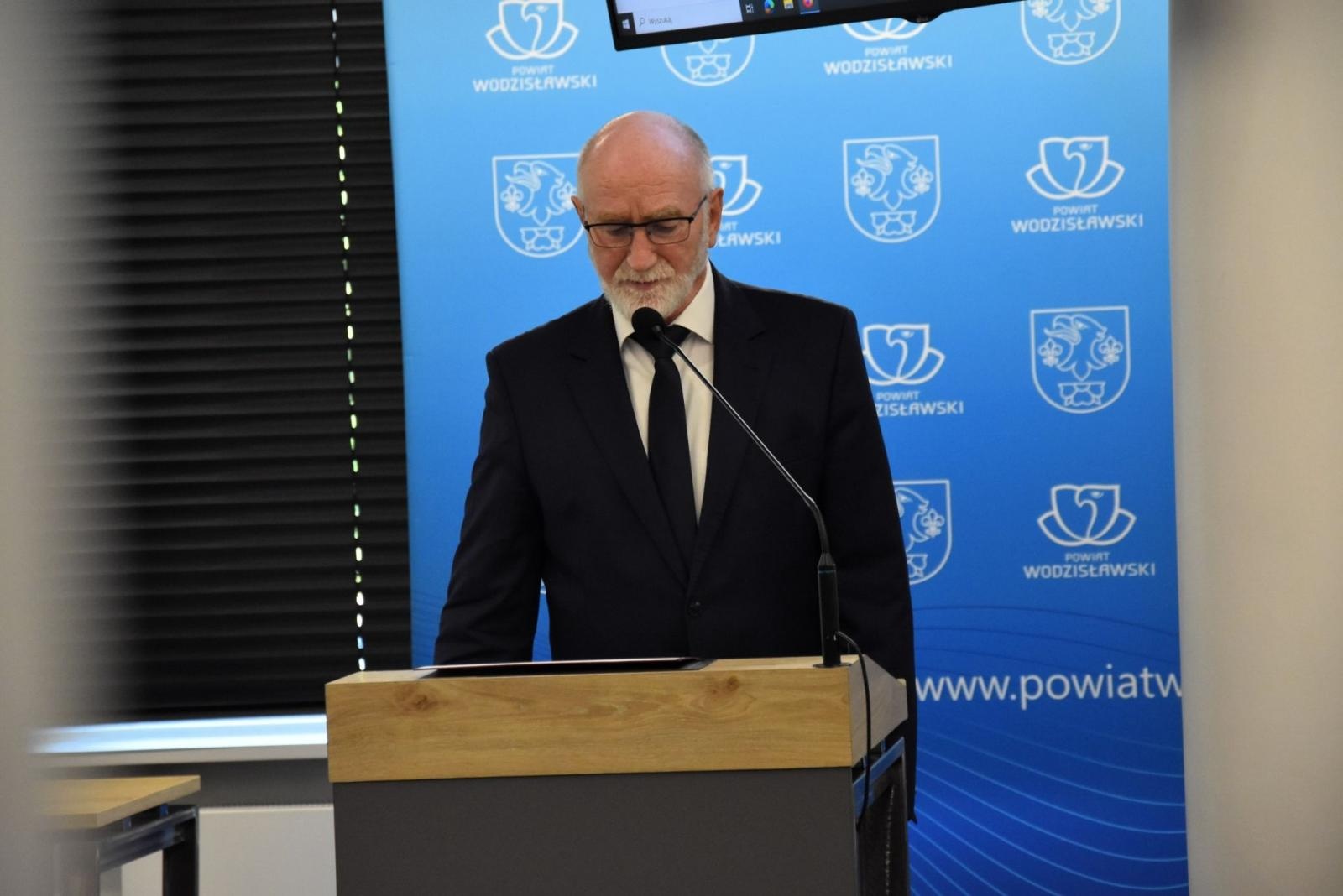 Zdjęcie w galerii na portalu naszwodzislaw.com: Zarząd Powiatu Wodzisławskiego siódmej kadencji wybrany wiadomości z regionu