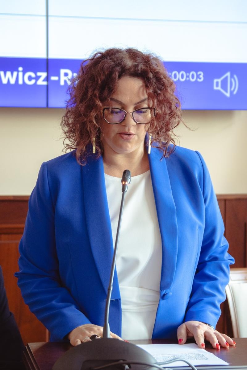 Zdjęcie w galerii na portalu naszwodzislaw.com: Pierwsza sesja kadencji 2024-2029 w Wodzisławiu Śląskim za nami. Ślubowali radni i prezydent [FOTO] wiadomości z regionu