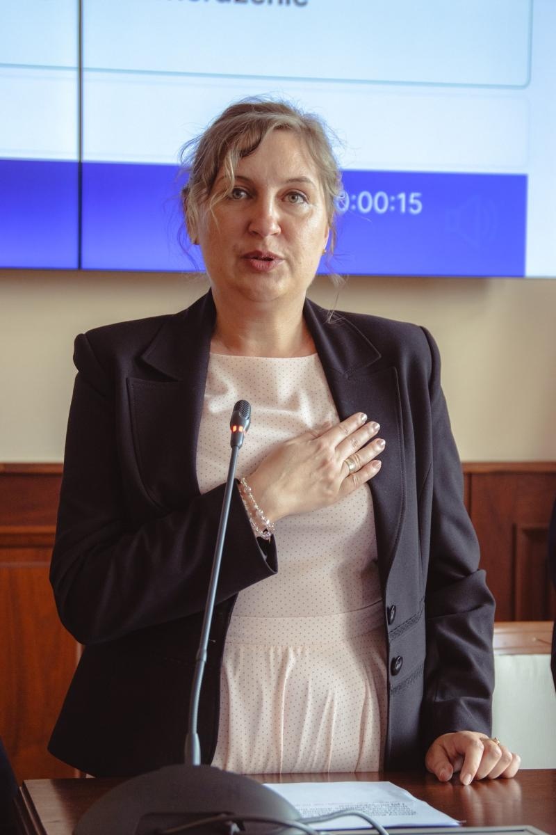 Zdjęcie w galerii na portalu naszwodzislaw.com: Pierwsza sesja kadencji 2024-2029 w Wodzisławiu Śląskim za nami. Ślubowali radni i prezydent [FOTO] wiadomości z regionu