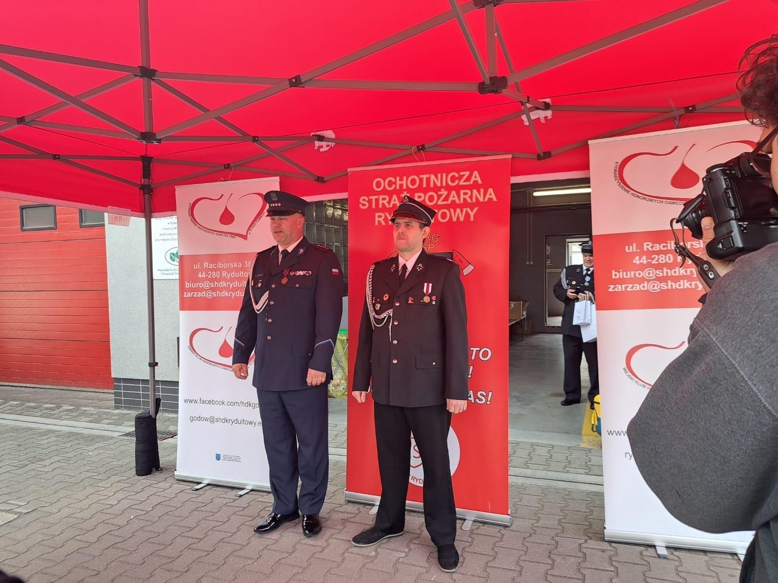 Zdjęcie w galerii na portalu naszwodzislaw.com: II Mundurowa Kropla Krwi w Rydułtowach. Honorowi dawcy odznaczeni [FOTO] wiadomości z regionu