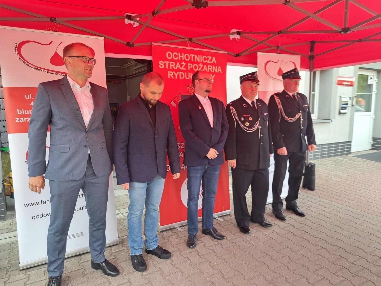 Zdjęcie w galerii na portalu naszwodzislaw.com: II Mundurowa Kropla Krwi w Rydułtowach. Honorowi dawcy odznaczeni [FOTO] wiadomości z regionu