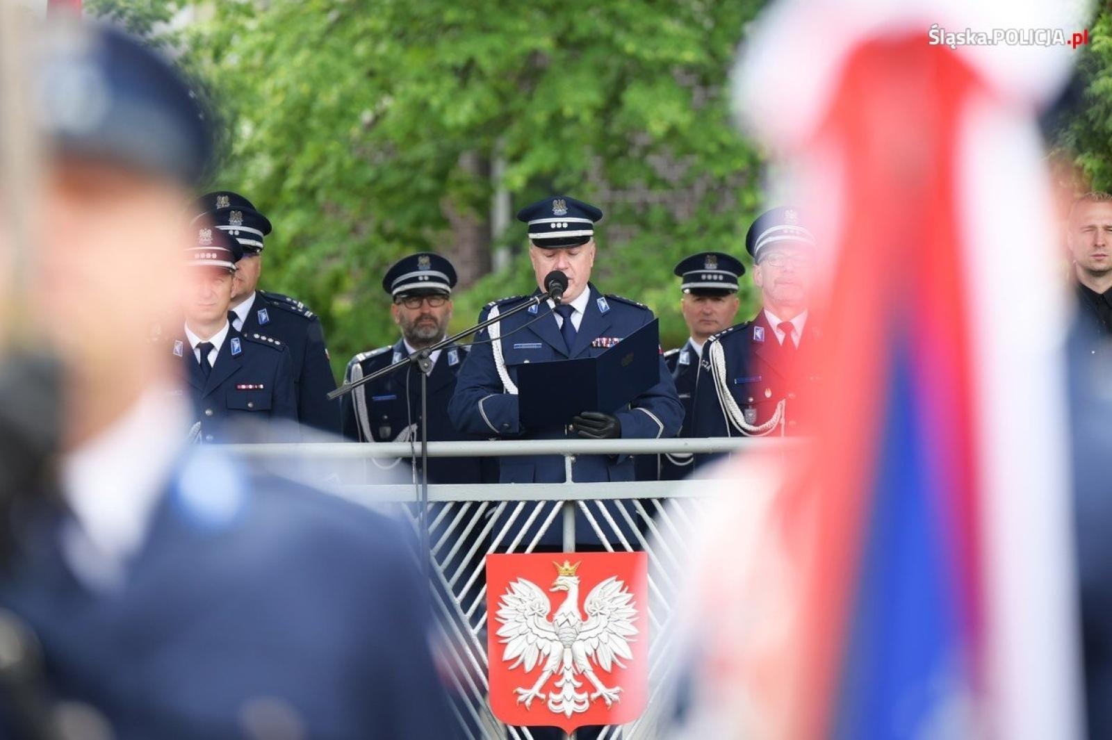 Zdjęcie w galerii na portalu naszwodzislaw.com: Śląski garnizon policji ma nowych funkcjonariuszy wiadomości z regionu