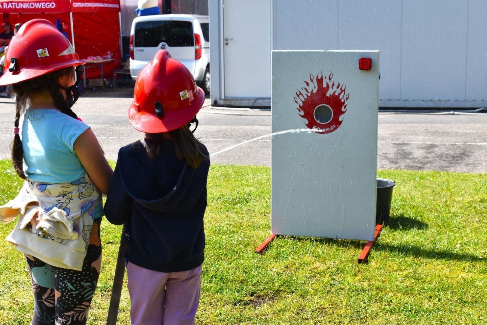 Zdjęcie w galerii na portalu naszwodzislaw.com: Dni otwartych strażnic w JRG Rydułtowy i Wodzisław Śląski [FOTO] wiadomości z regionu