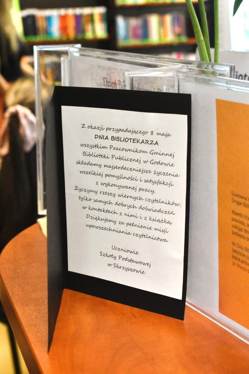 Zdjęcie w galerii na portalu naszwodzislaw.com: Biblioteka w Godowie świętowała z Weroniką Tomalą wiadomości z regionu