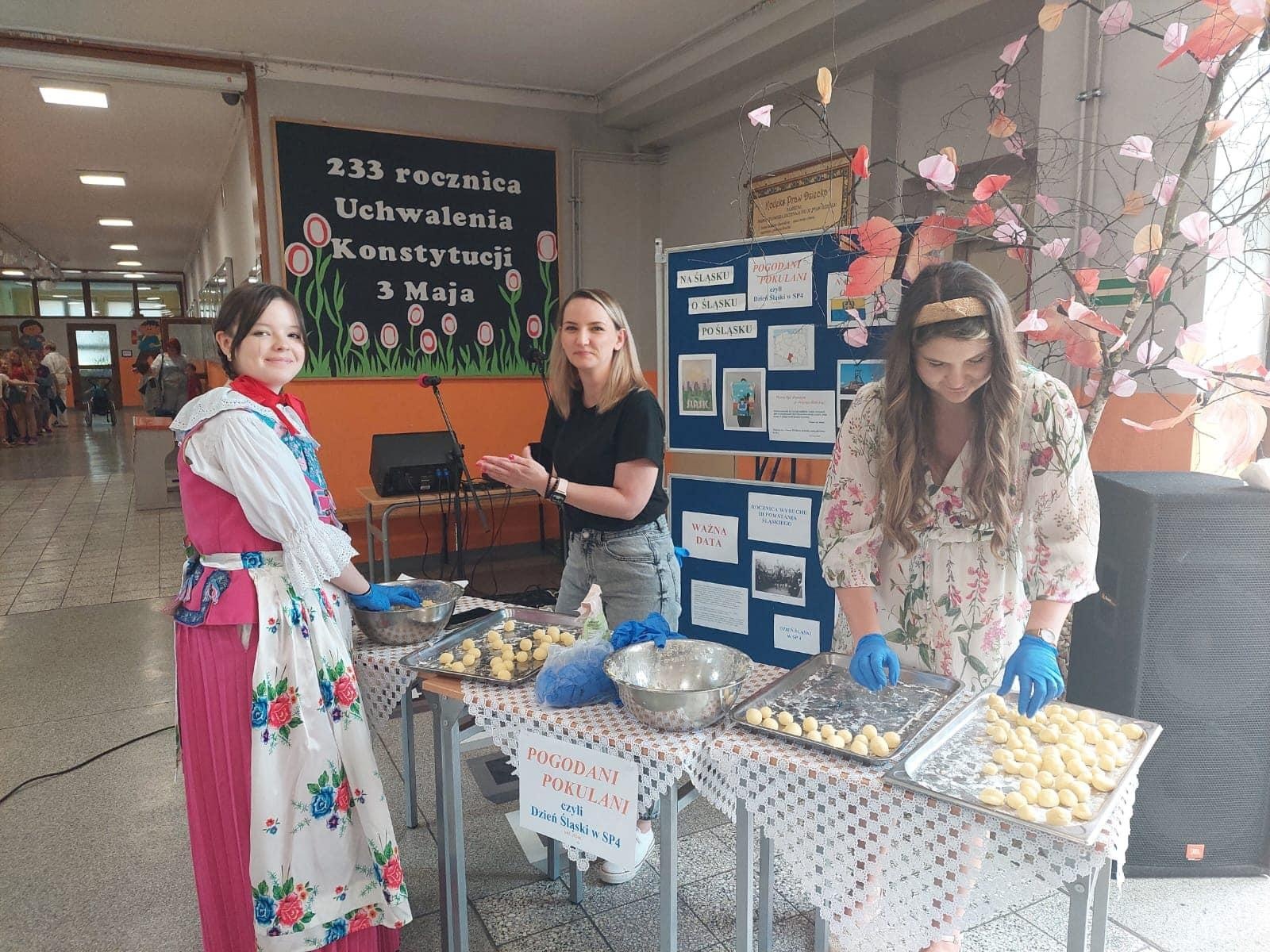 Zdjęcie w galerii na portalu naszwodzislaw.com: Obchody Dnia Śląskiego w SP 4 w Rydułtowach [FOTO] wiadomości z regionu
