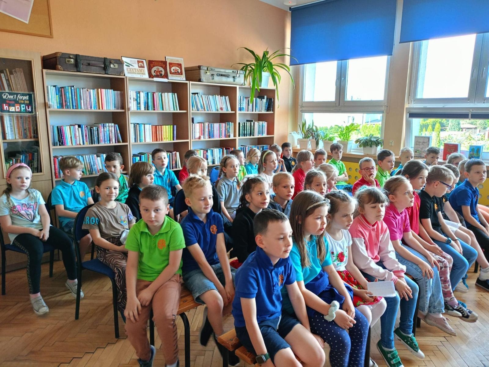 Zdjęcie w galerii na portalu naszwodzislaw.com: Obchody Dnia Śląskiego w SP 4 w Rydułtowach [FOTO] wiadomości z regionu