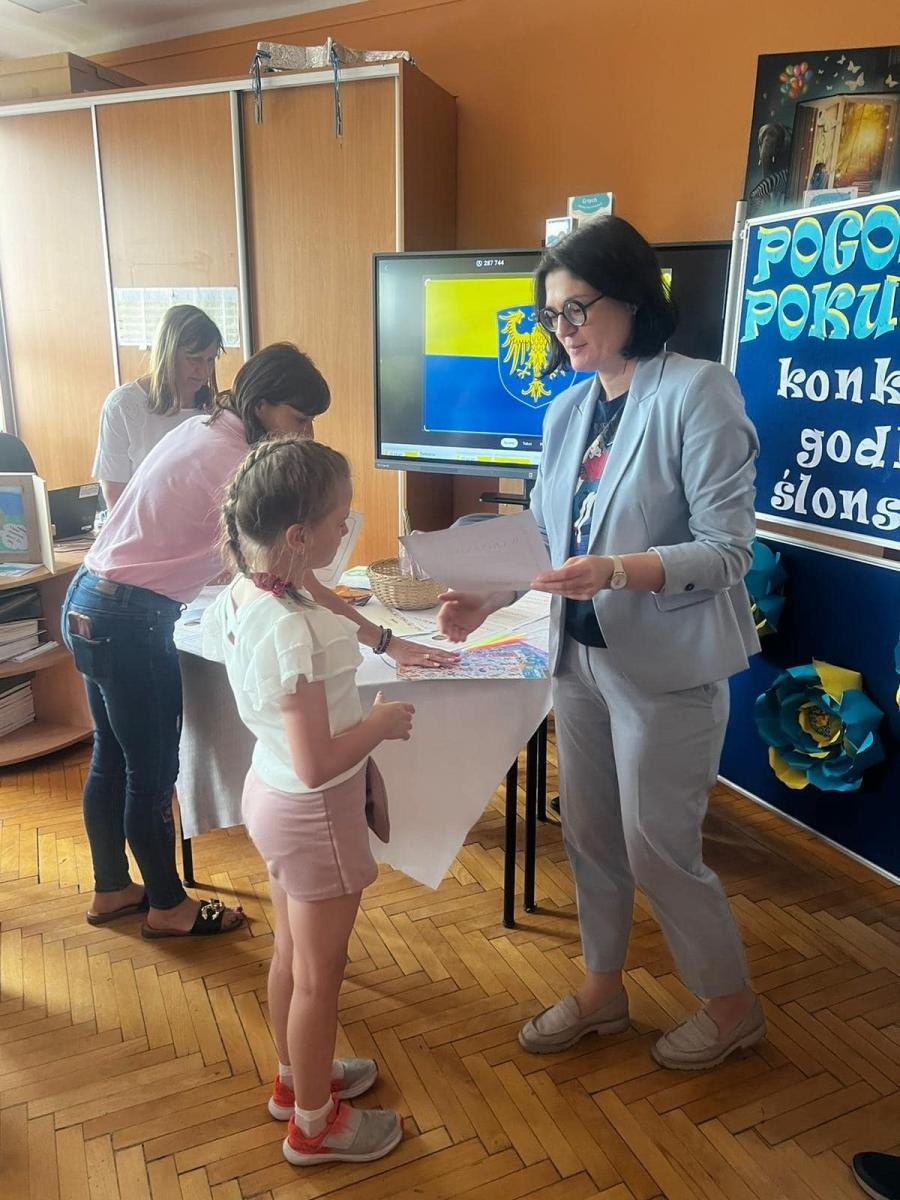 Zdjęcie w galerii na portalu naszwodzislaw.com: Obchody Dnia Śląskiego w SP 4 w Rydułtowach [FOTO] wiadomości z regionu