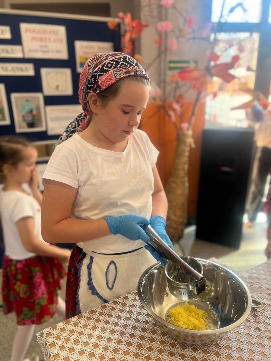 Zdjęcie w galerii na portalu naszwodzislaw.com: Obchody Dnia Śląskiego w SP 4 w Rydułtowach [FOTO] wiadomości z regionu