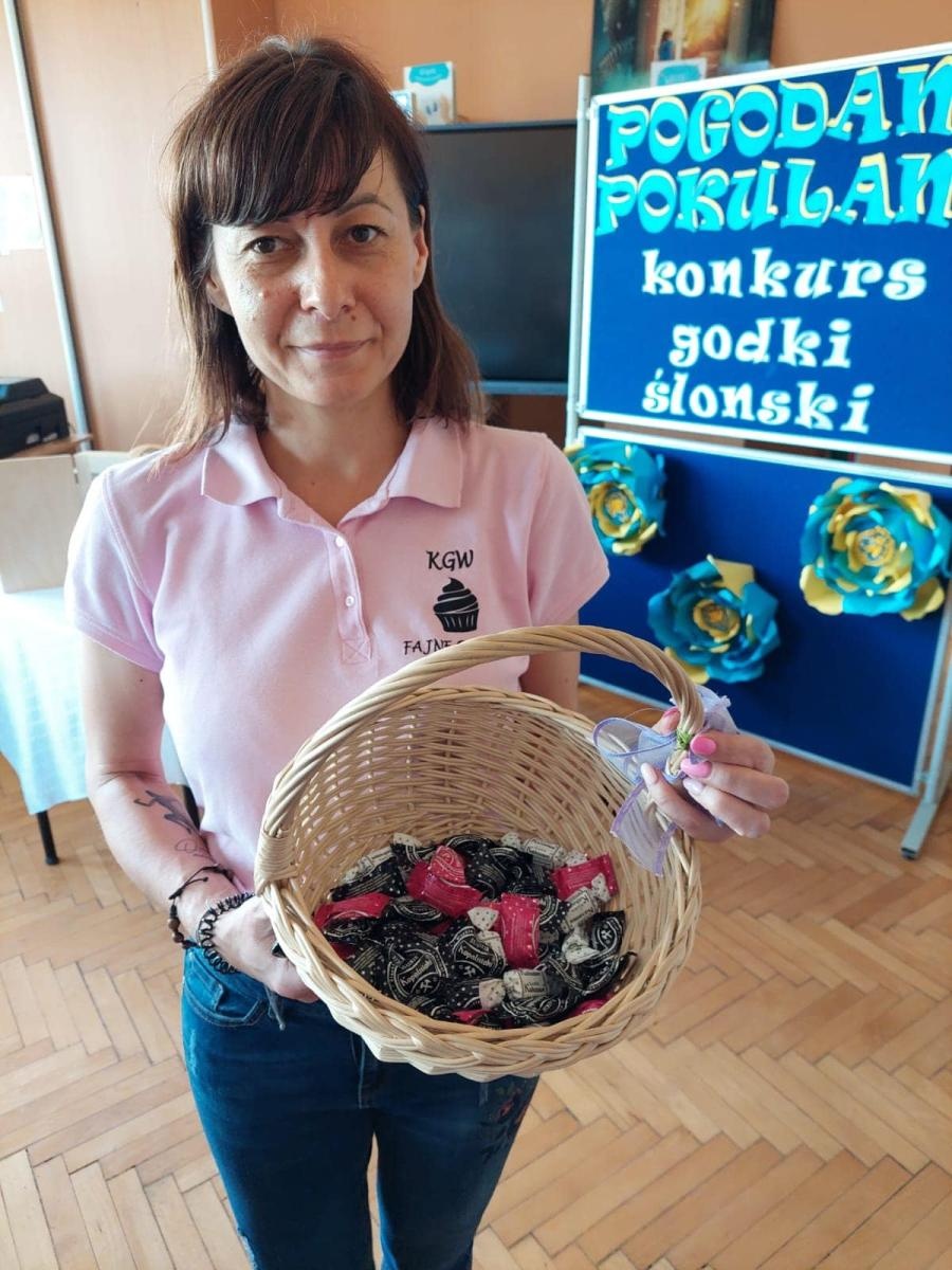 Zdjęcie w galerii na portalu naszwodzislaw.com: Obchody Dnia Śląskiego w SP 4 w Rydułtowach [FOTO] wiadomości z regionu