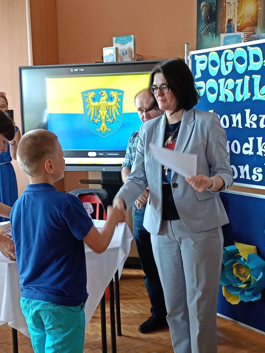 Zdjęcie w galerii na portalu naszwodzislaw.com: Obchody Dnia Śląskiego w SP 4 w Rydułtowach [FOTO] wiadomości z regionu