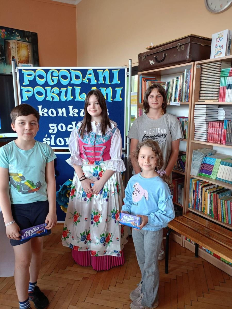 Zdjęcie w galerii na portalu naszwodzislaw.com: Obchody Dnia Śląskiego w SP 4 w Rydułtowach [FOTO] wiadomości z regionu