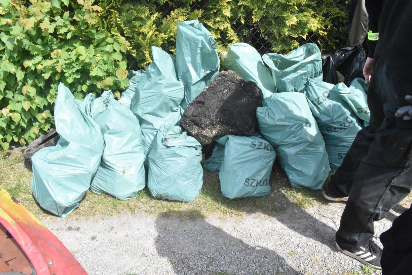 Zdjęcie w galerii na portalu naszwodzislaw.com: Szotkówka w Godowie posprzątana [FOTO] wiadomości z regionu