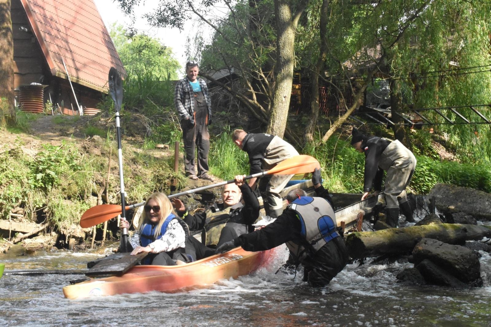 Zdjęcie w galerii na portalu naszwodzislaw.com: Szotkówka w Godowie posprzątana [FOTO] wiadomości z regionu