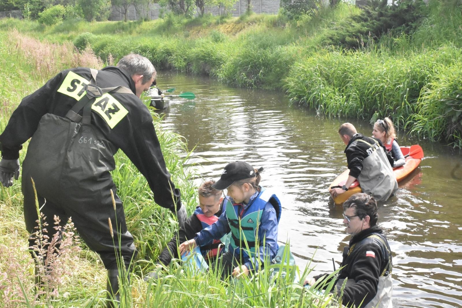 Zdjęcie w galerii na portalu naszwodzislaw.com: Szotkówka w Godowie posprzątana [FOTO] wiadomości z regionu