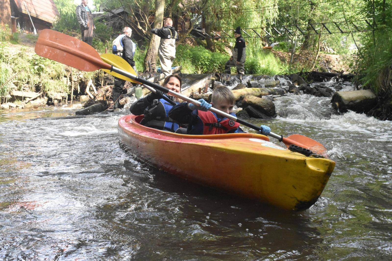 Zdjęcie w galerii na portalu naszwodzislaw.com: Szotkówka w Godowie posprzątana [FOTO] wiadomości z regionu
