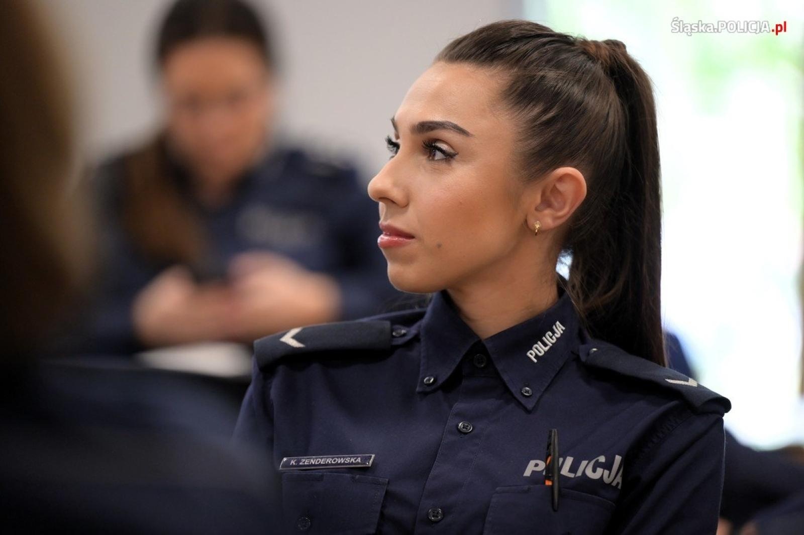 Zdjęcie w galerii na portalu naszwodzislaw.com: Szkolenie oficerów prasowych śląskiego garnizonu policji [FOTO] wiadomości z regionu