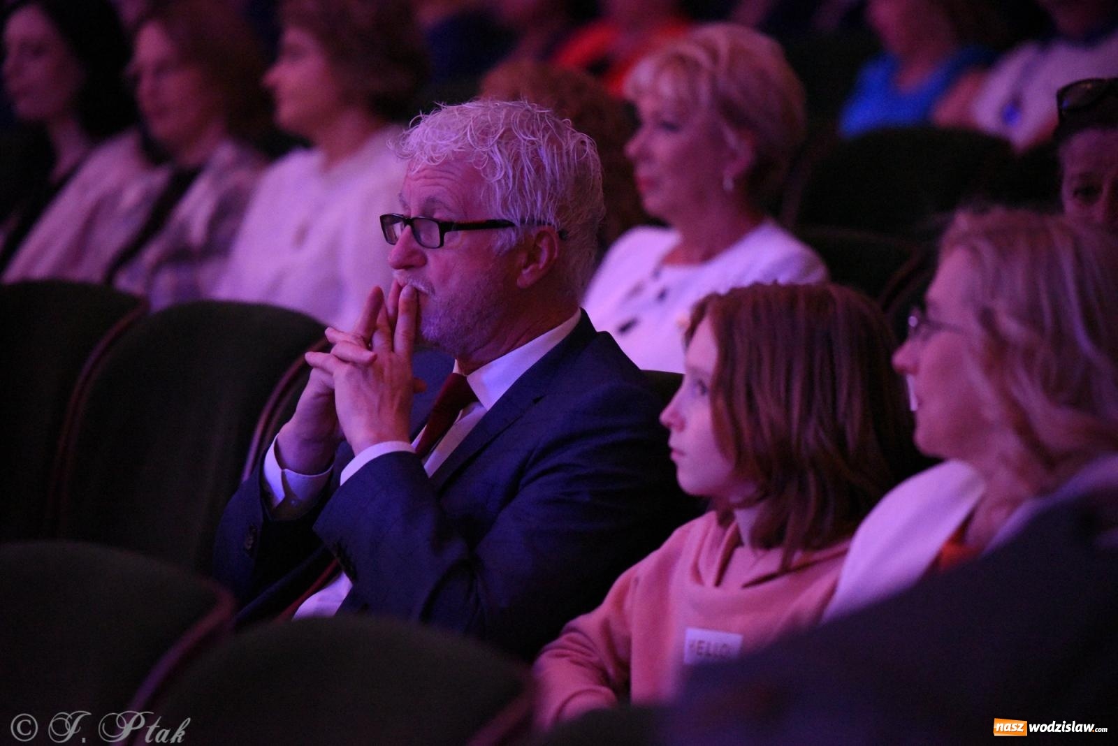 Zdjęcie w galerii na portalu naszwodzislaw.com: Pierwszy stopień wtajemniczenia. Czepkowanie w raciborskiej ANS [FOTO i WIDEO] wiadomości z regionu