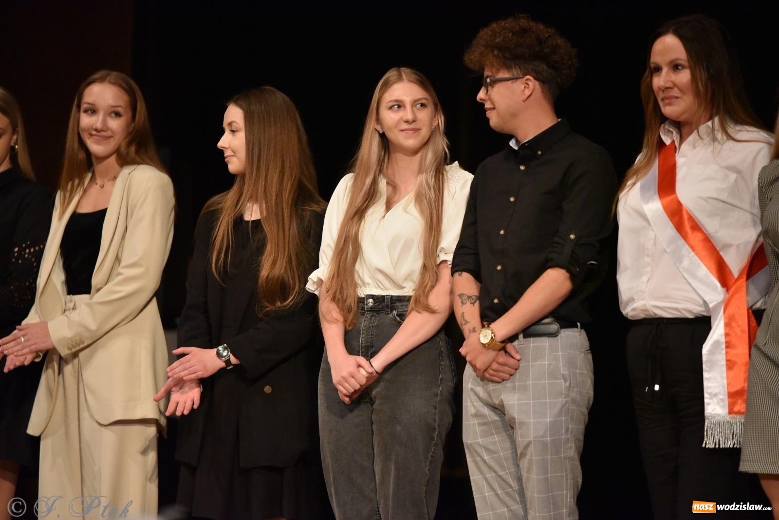 Zdjęcie w galerii na portalu naszwodzislaw.com: Pierwszy stopień wtajemniczenia. Czepkowanie w raciborskiej ANS [FOTO i WIDEO] wiadomości z regionu