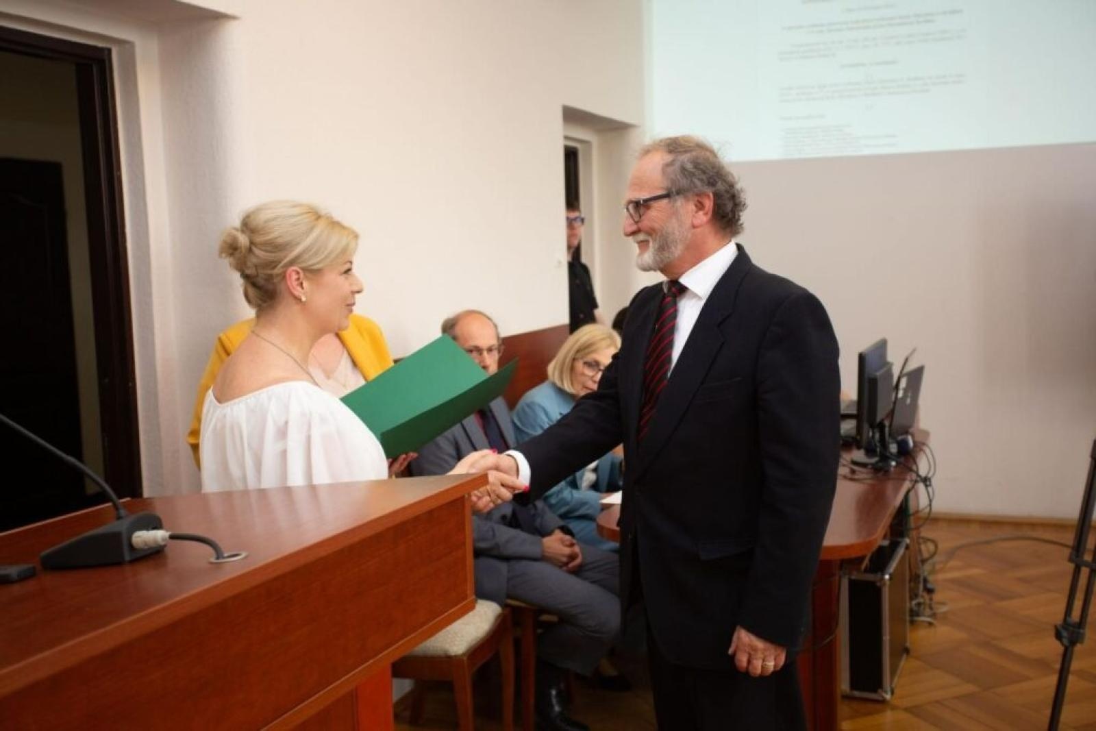 Zdjęcie w galerii na portalu naszwodzislaw.com: Po pierwszej sesji Rady Miasta Radlin. Agata Strójwąs przewodniczącą [FOTO i WIDEO] wiadomości z regionu