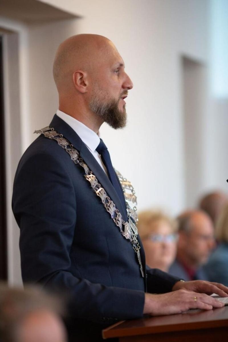 Zdjęcie w galerii na portalu naszwodzislaw.com: Po pierwszej sesji Rady Miasta Radlin. Agata Strójwąs przewodniczącą [FOTO i WIDEO] wiadomości z regionu