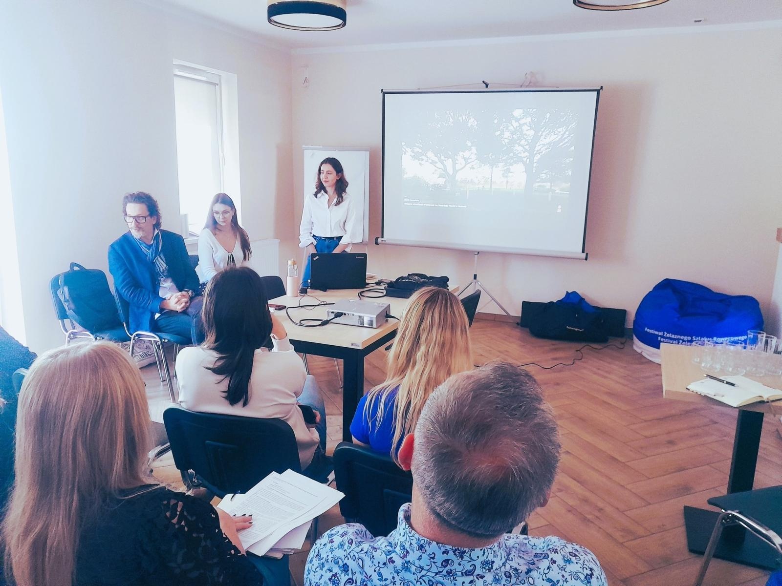 Zdjęcie w galerii na portalu naszwodzislaw.com: Godów. Konsultacje społeczne z projektantami promenady im. Francisza Pieczki za nami wiadomości z regionu