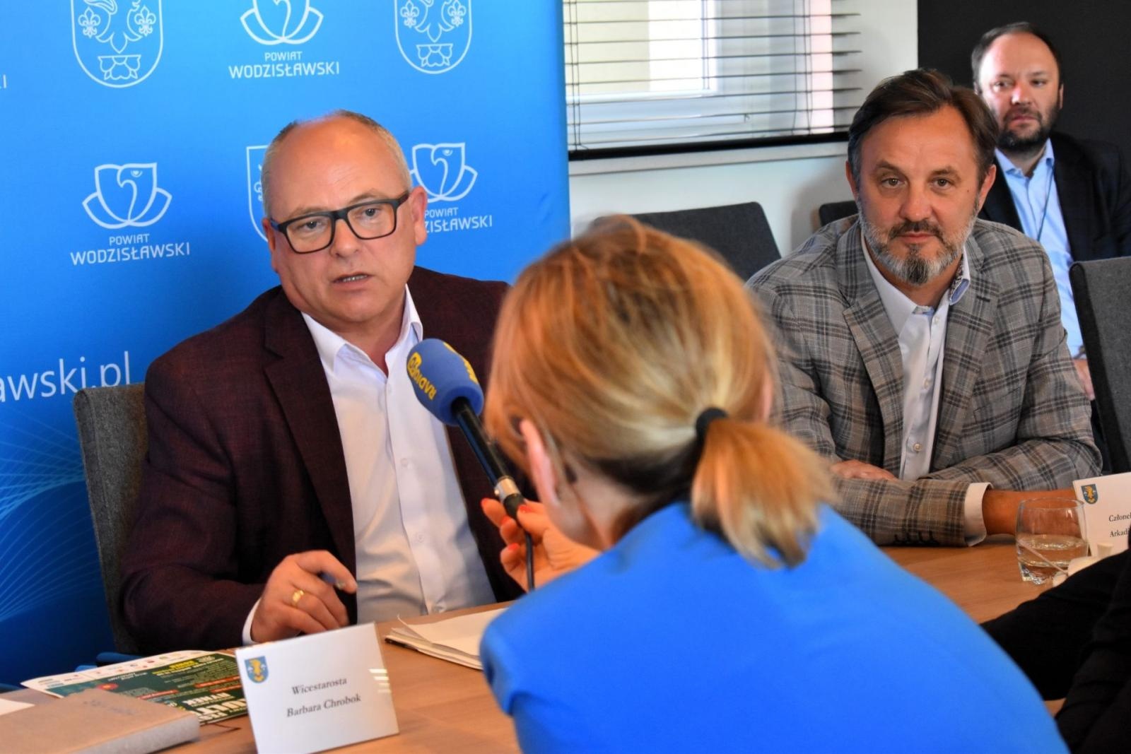 Zdjęcie w galerii na portalu naszwodzislaw.com: Zarząd Powiatu Wodzisławskiego rozpoczął swoją pracę wiadomości z regionu