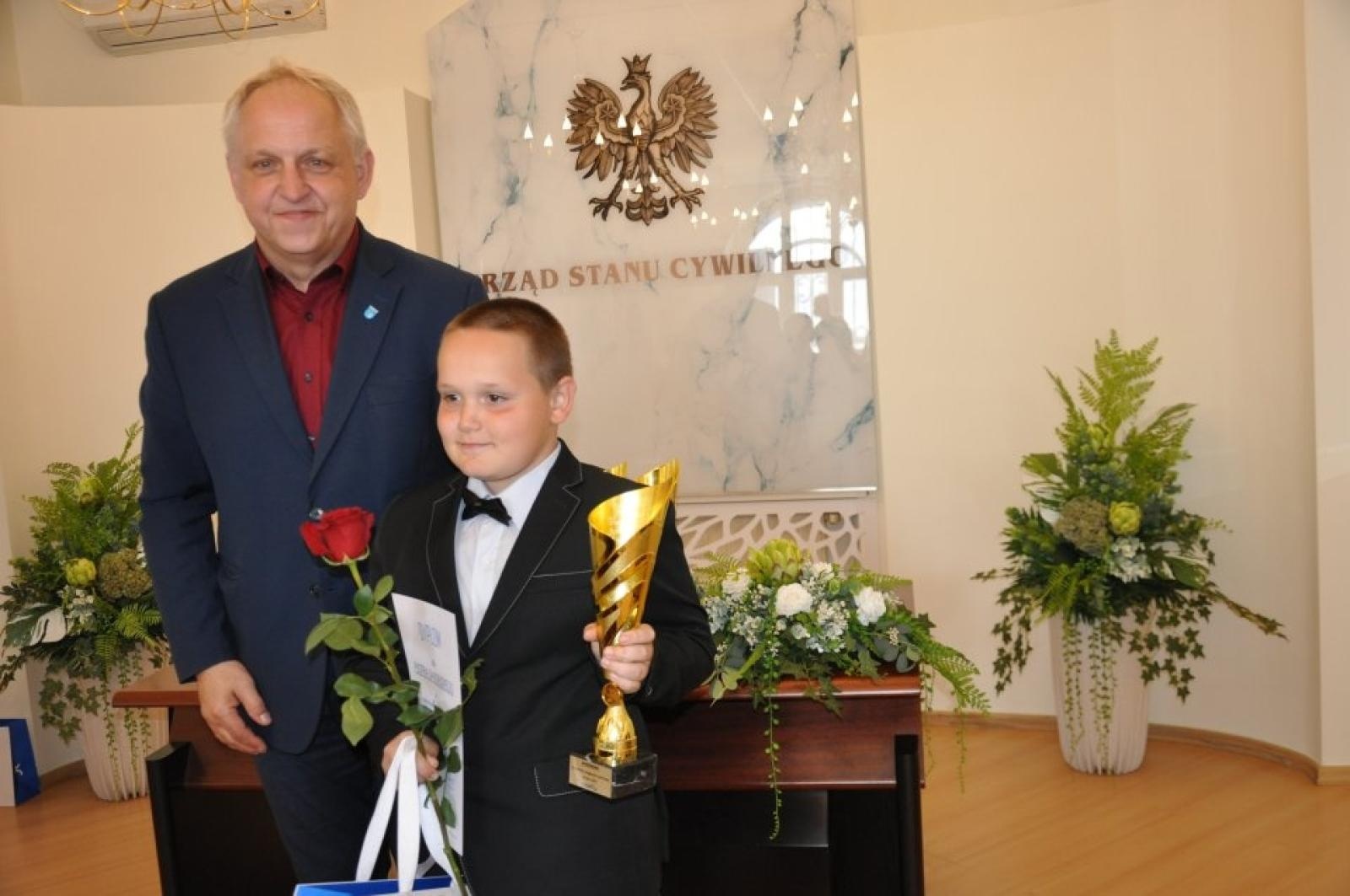 Zdjęcie w galerii na portalu naszwodzislaw.com: Pszów. Nagrody dla sportowców wręczone [FOTO] wiadomości z regionu