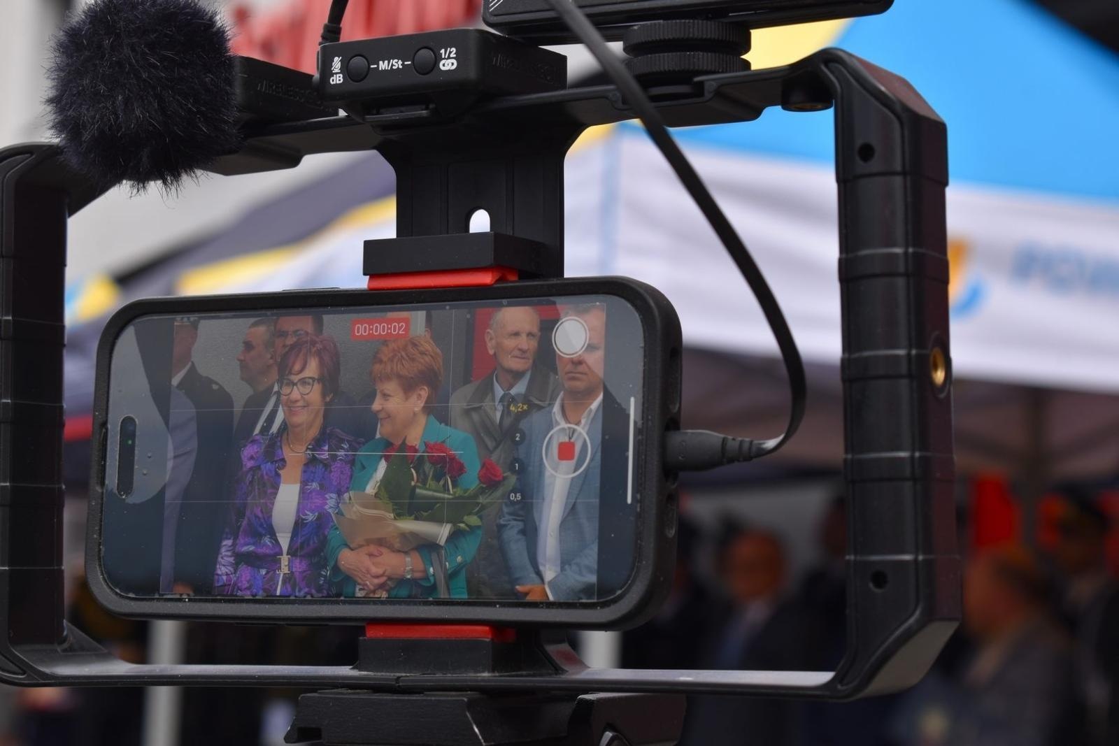 Zdjęcie w galerii na portalu naszwodzislaw.com: Awanse i odznaczenia. Powiatowe obchody Dnia Strażaka w Wodzisławiu Śląskim [FOTO] wiadomości z regionu