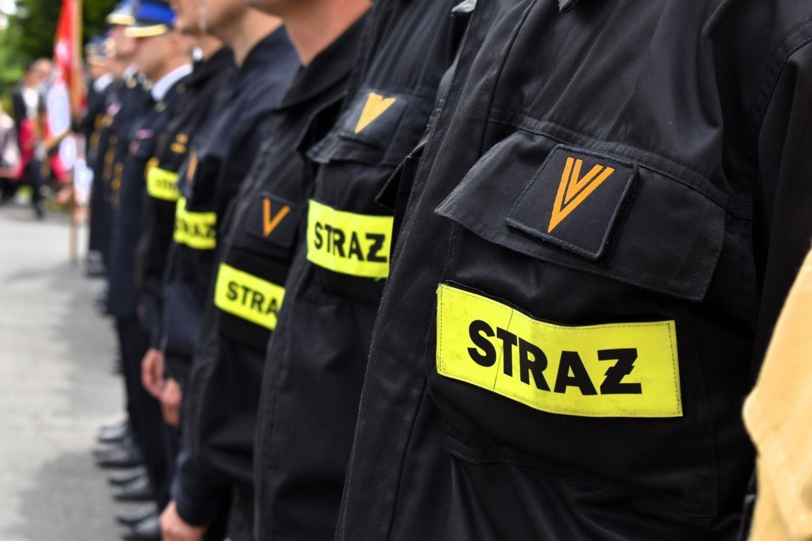 Zdjęcie w galerii na portalu naszwodzislaw.com: Awanse i odznaczenia. Powiatowe obchody Dnia Strażaka w Wodzisławiu Śląskim [FOTO] wiadomości z regionu