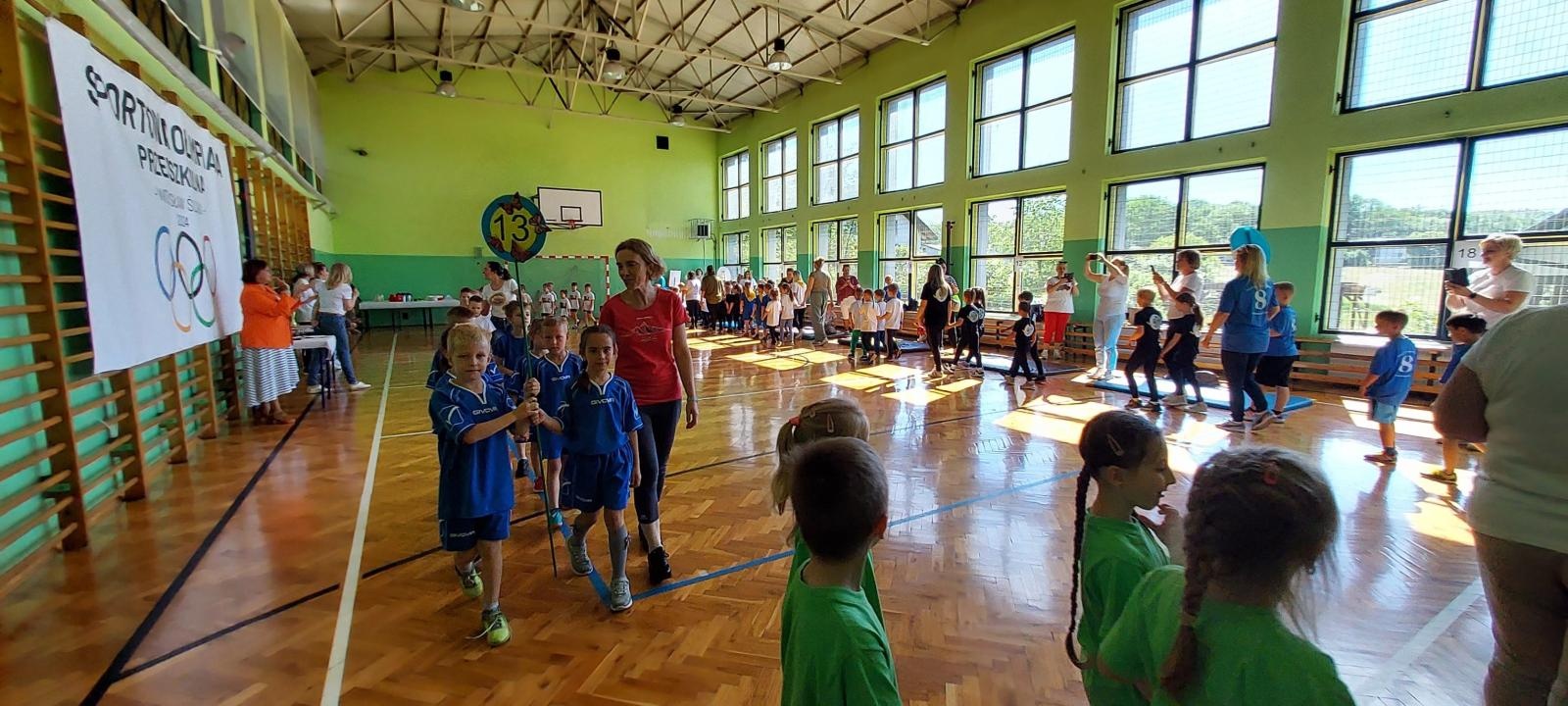 Zdjęcie w galerii na portalu naszwodzislaw.com: Sportowa olimpiada w przedszkolu w Kokoszycach [FOTO] wiadomości z regionu